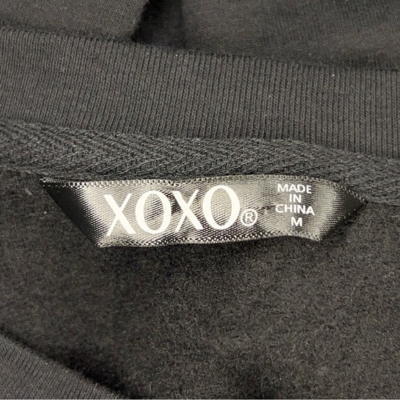 MEDIUM BLACK CROPPED STUDDED SWEATSHIRT LONG SLEEVE COMFORTABLE - Picture 8 of 9